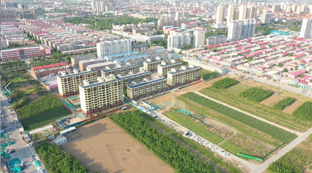 学府路航拍.png
