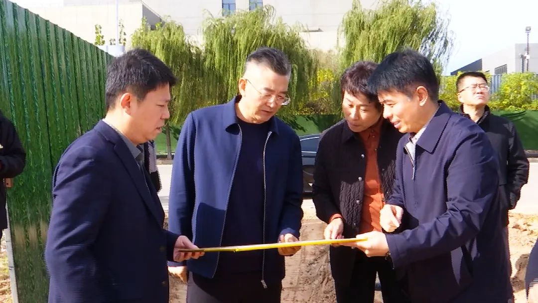 管志民调研.jpg