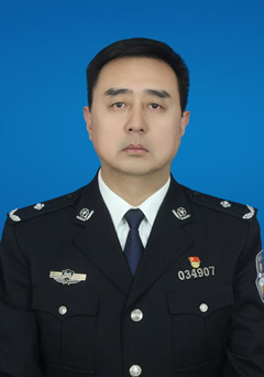 李海良_240.jpg